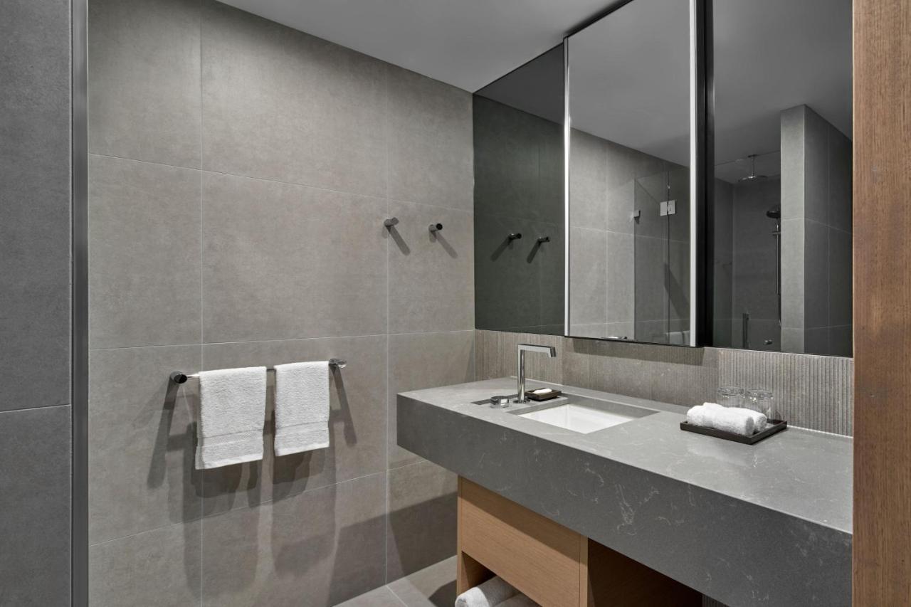 Hotel Courtyard By Marriott Melbourne Flagstaff Gardens Zewnętrze zdjęcie