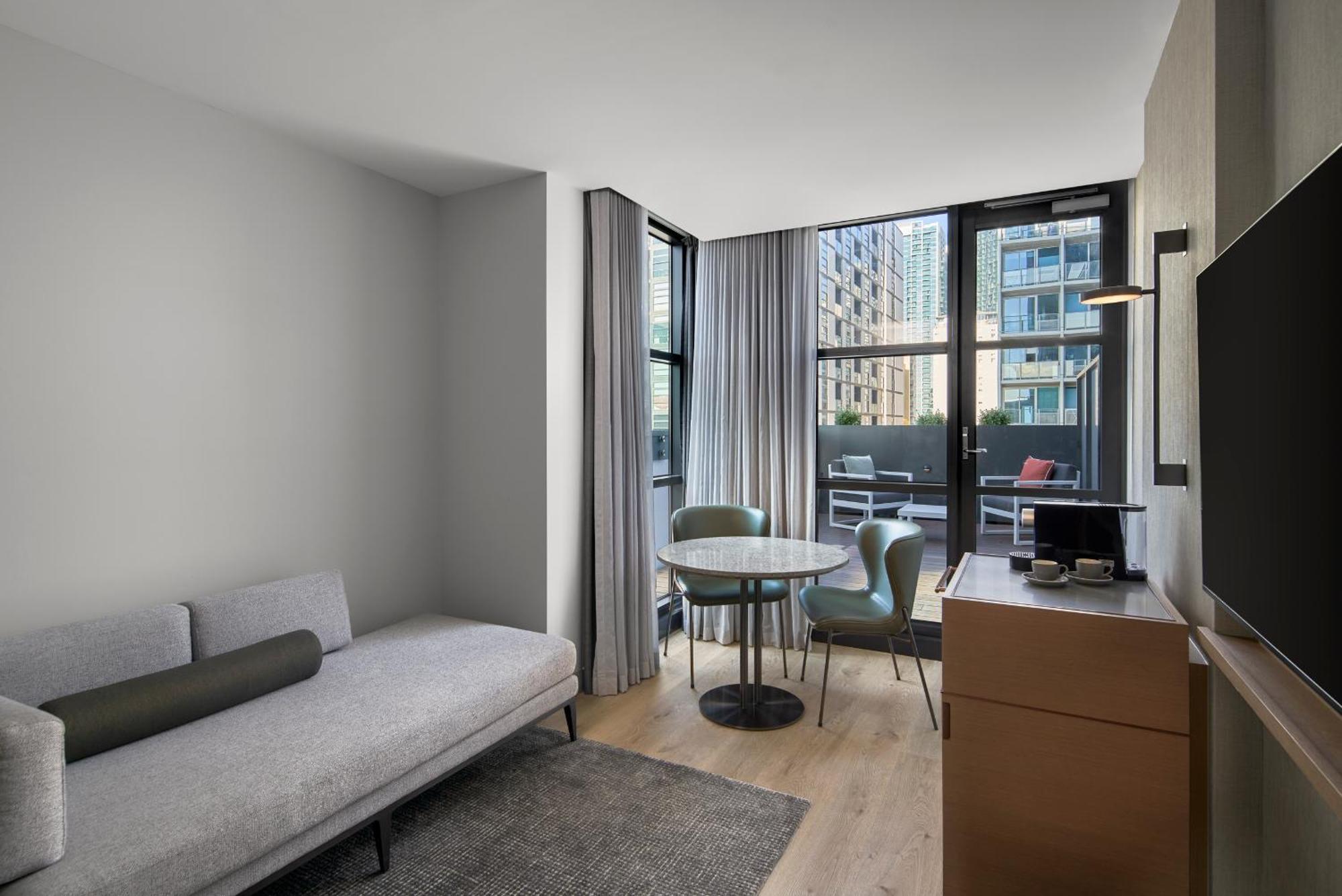 Hotel Courtyard By Marriott Melbourne Flagstaff Gardens Zewnętrze zdjęcie