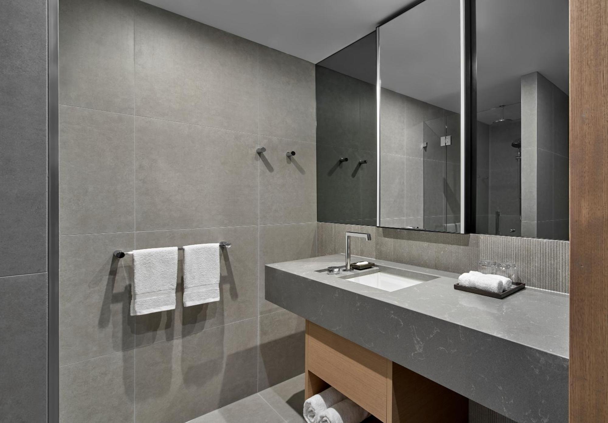 Hotel Courtyard By Marriott Melbourne Flagstaff Gardens Zewnętrze zdjęcie